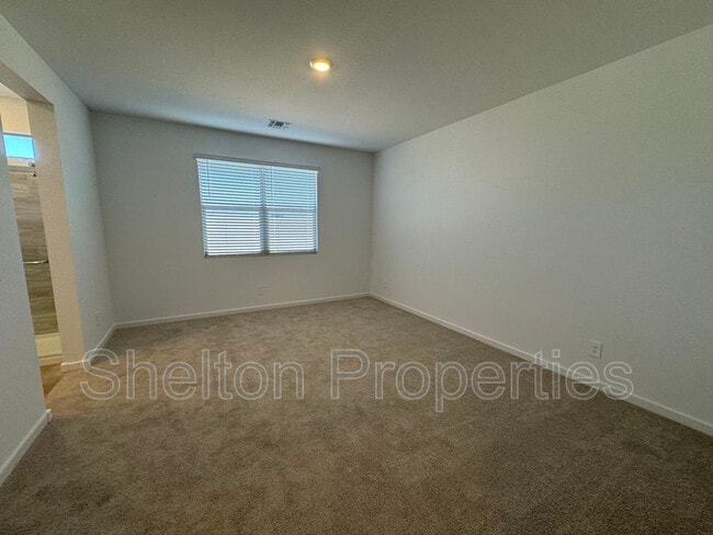 Building Photo - 15874 W Gray Fox Trl