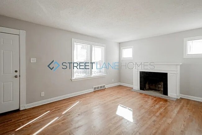 Building Photo - 3825 Melba Pl