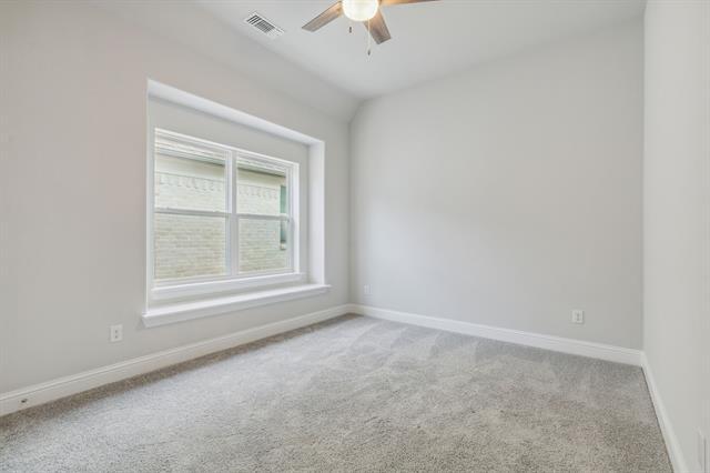 Building Photo - 821 Veranda View