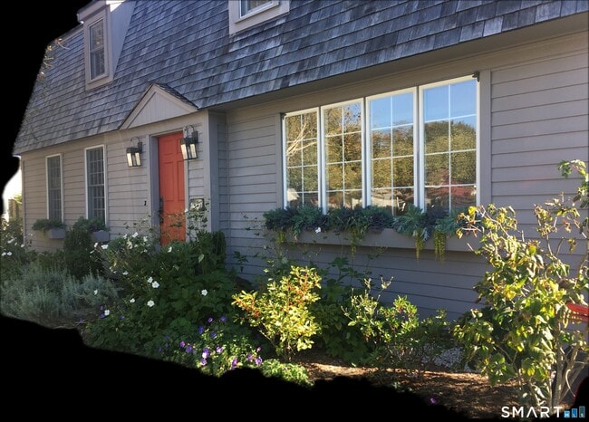 Building Photo - 84 Waterside Ln