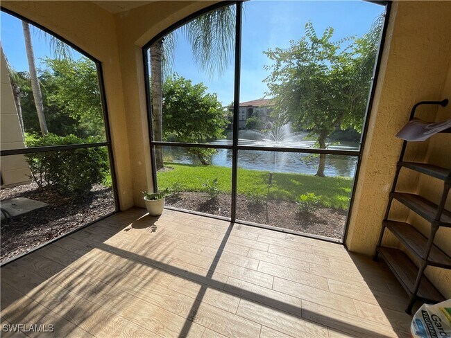 Building Photo - 12936 Violino Ln