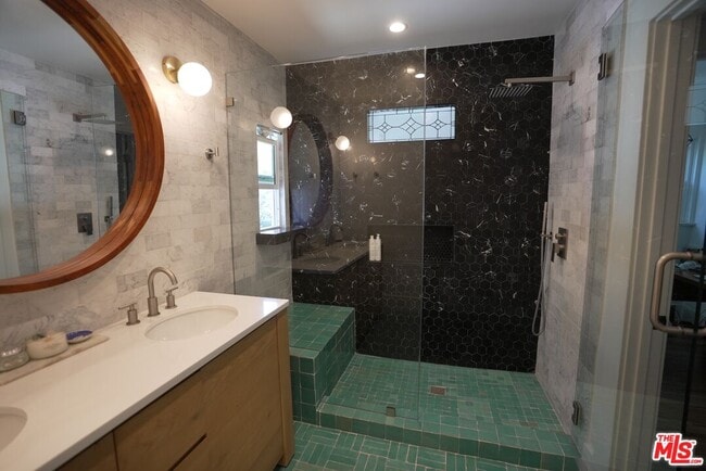 Building Photo - 441 N Avenue 52