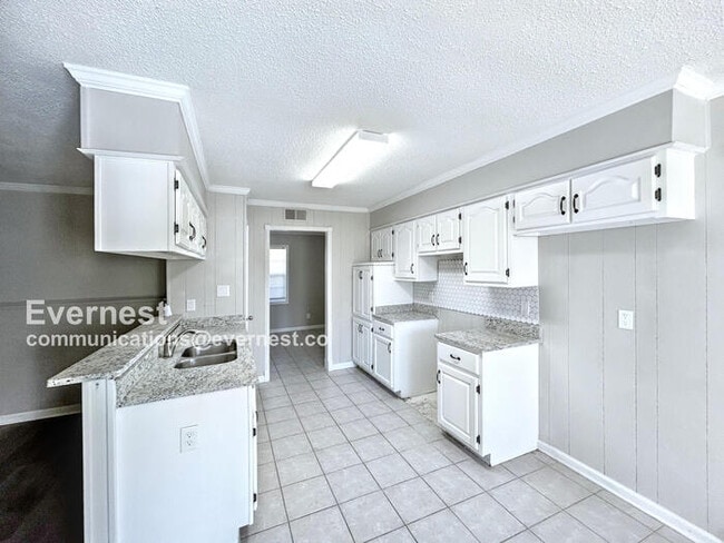 Building Photo - 3125 Walpole Ave