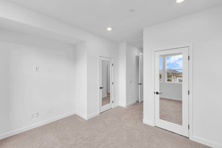 Building Photo - 2208 Mountain Laurel Rd