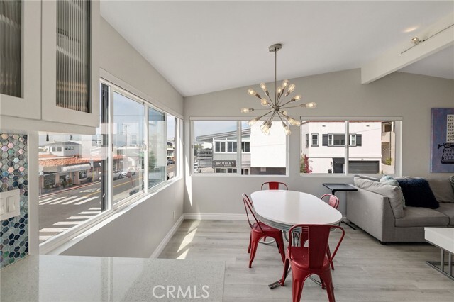 Building Photo - 208 Longfellow Ave