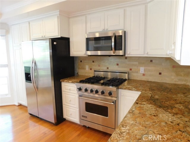 Building Photo - 7 Lakeview