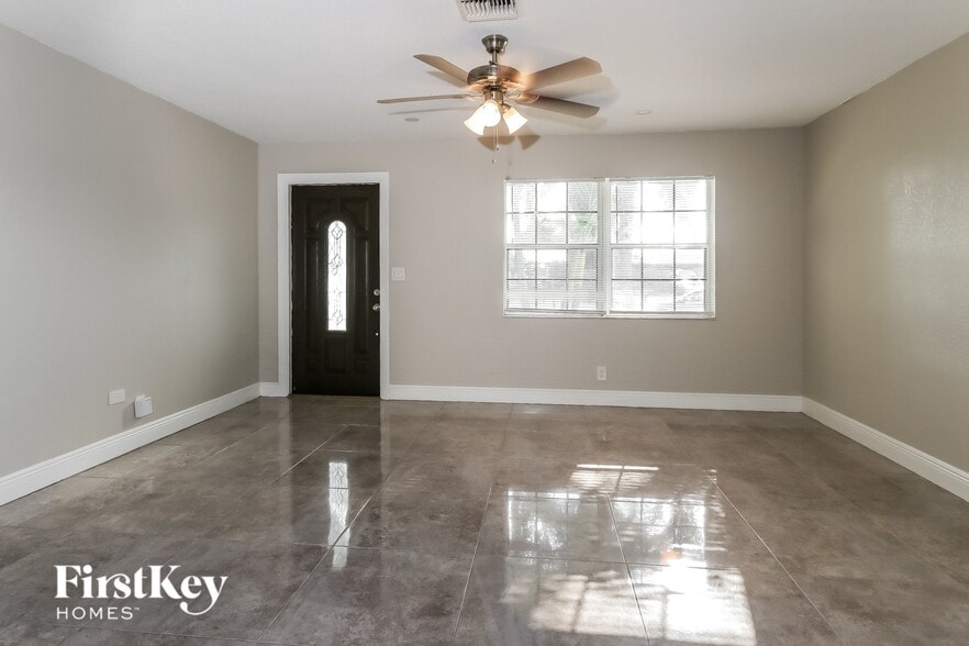 Building Photo - 1357 Drexel Rd