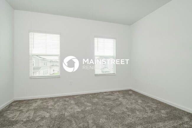 Building Photo - 3 Bedroom Pet-Friendly Home in St. Cloud, FL with Main Street Renewal