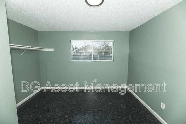 Building Photo - 1610 Sanford Ave