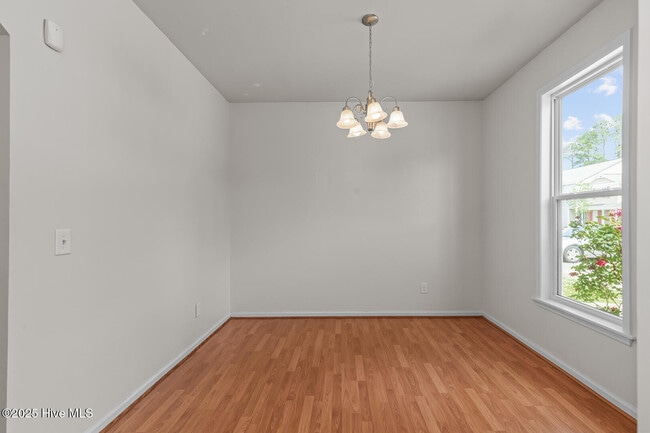 Building Photo - 261 Caldwell Loop
