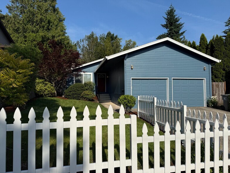 Building Photo - 8412 SW 30th Ave