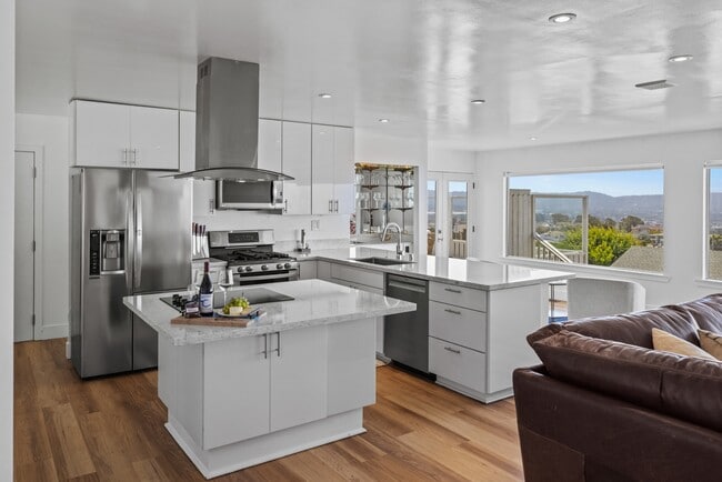 Building Photo - 2757 Sea Glass Ave