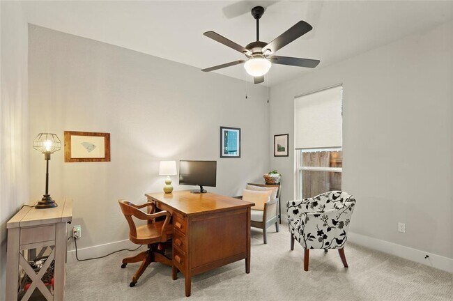Building Photo - 111 Chinaberry Bnd