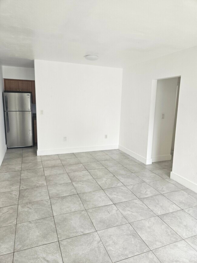 Living room - 170 NW 59th St