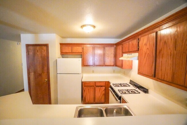 Building Photo - 3316 Ridgecrest Cir