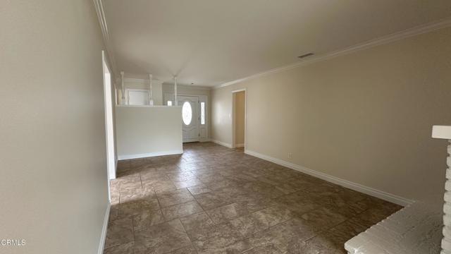 Building Photo - 653 Willowgrove Ave
