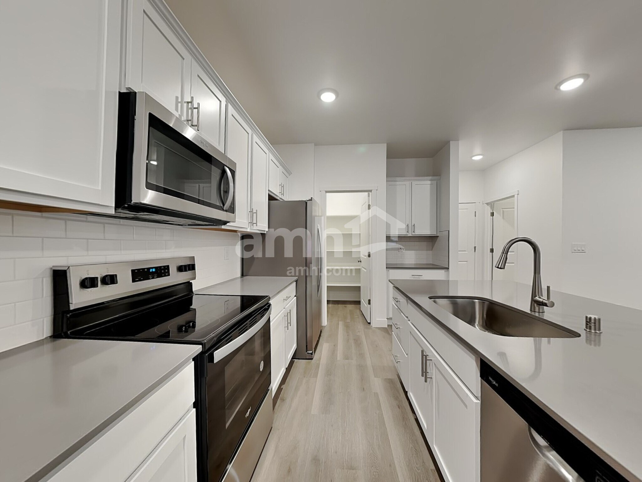 Building Photo - 7722 Brenden St SW