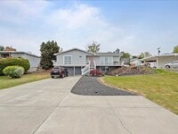 Building Photo - 3603 W Canal Dr