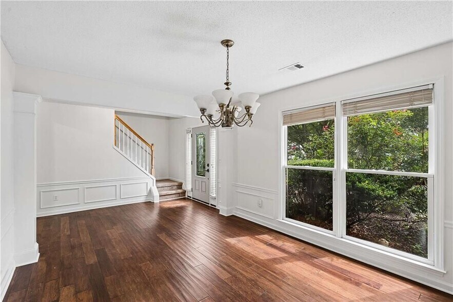 Building Photo - 6285 Barwick Ln