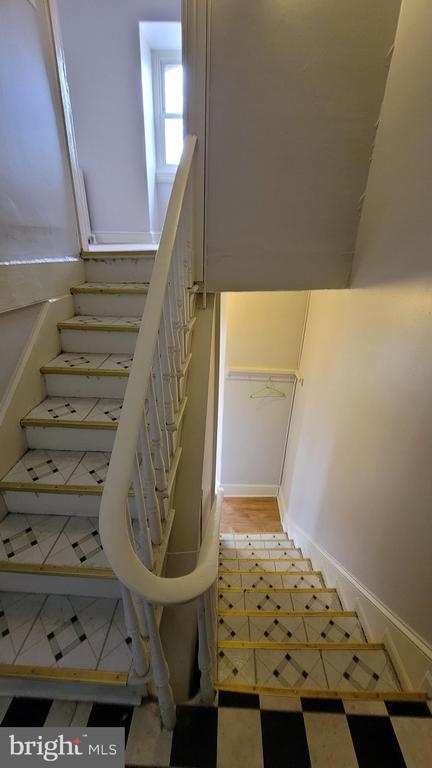 Building Photo - 19 S 11th St