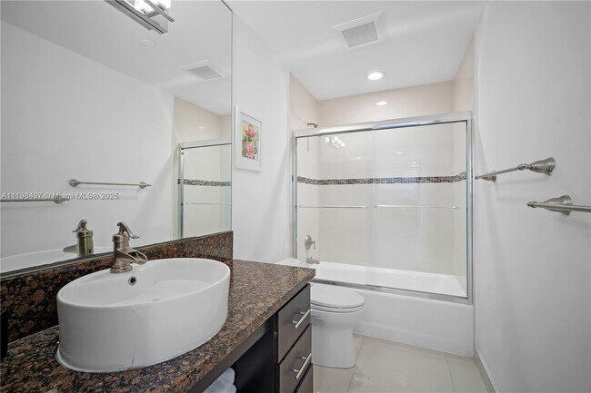 Building Photo - 19234 Fisher Island Dr