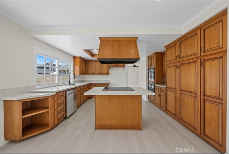 Building Photo - 16401 Mercier Ln