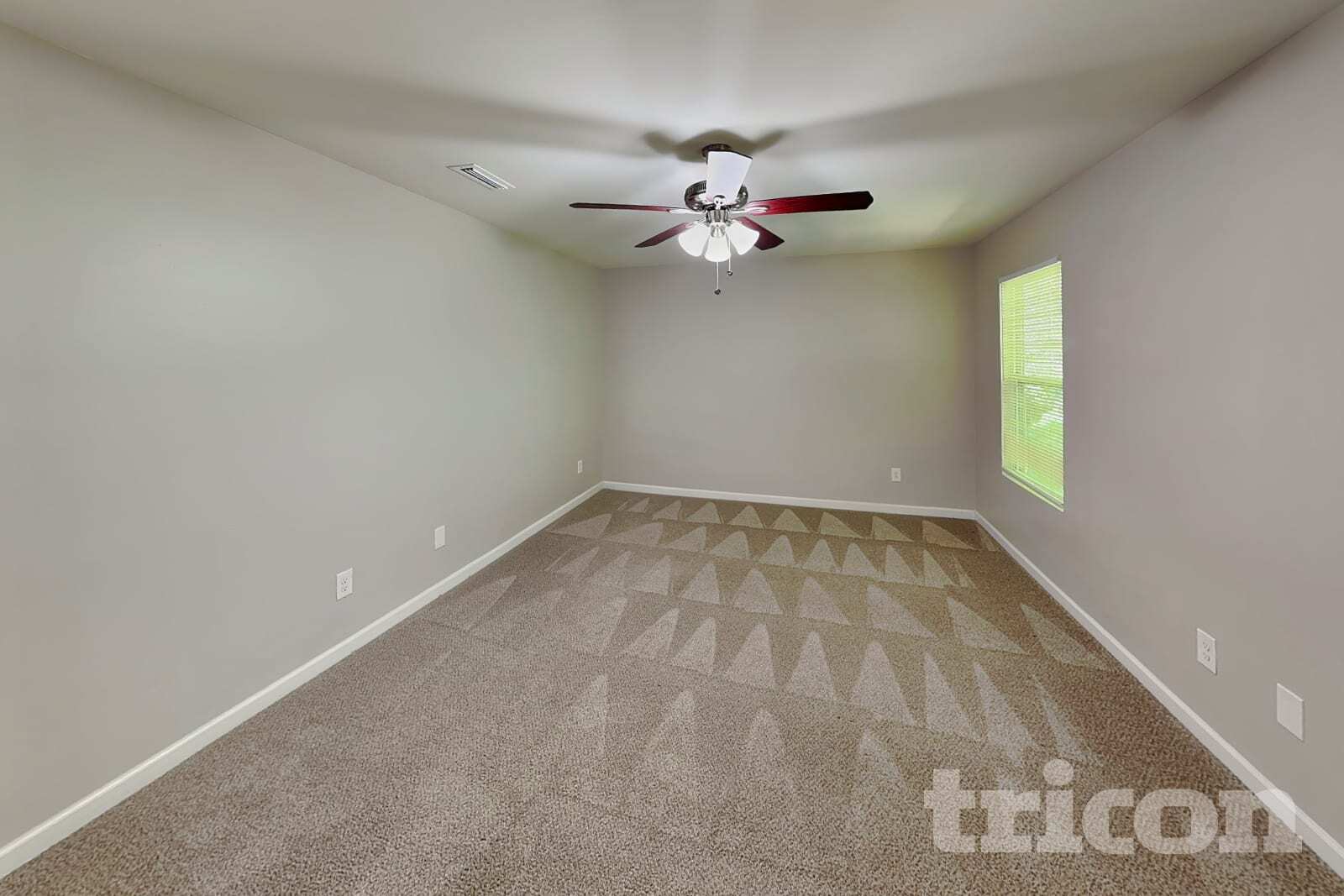 Building Photo - 5633 Idlewild Rd N