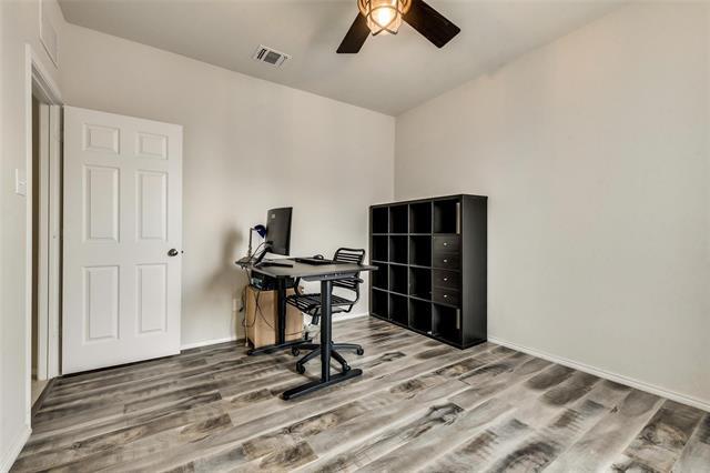 Building Photo - 2401 Buelingo Ln
