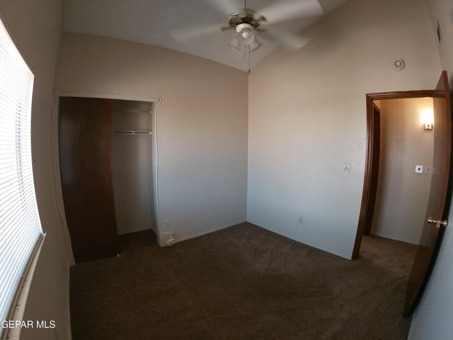 Building Photo - 2241 Seagull Dr