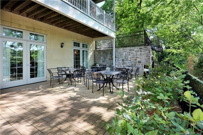 Building Photo - 100 Stone Ridge Way