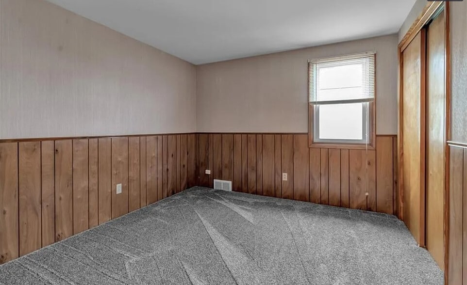 BR3 - 33 Rosemead Ln