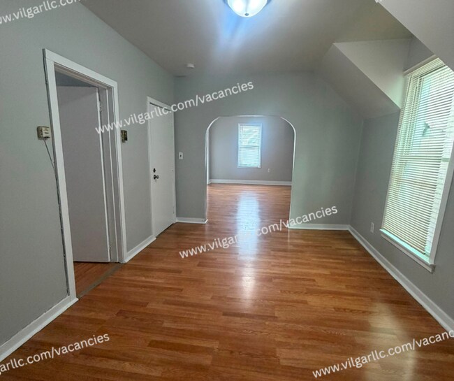 Building Photo - 4926 Olcott Ave