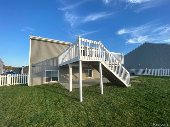 Building Photo - 1734 Burr Pond Ln