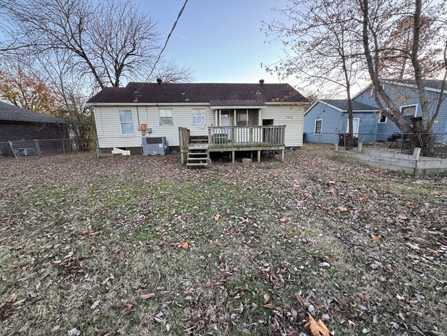 Building Photo - 3919 Morris Dr