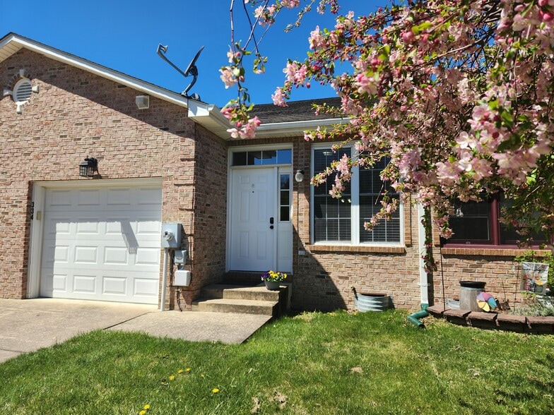 Front Door - 334 Lora Dr