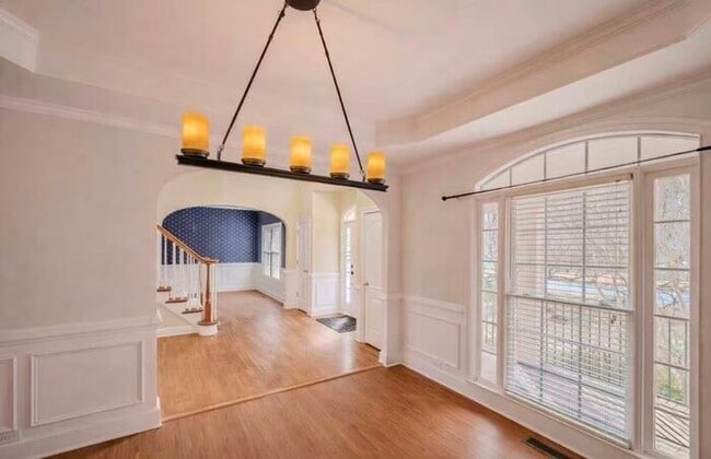 Building Photo - 12872 Waterside Dr