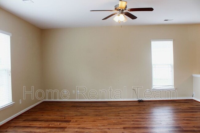 Building Photo - 122 Lake Pointe Dr