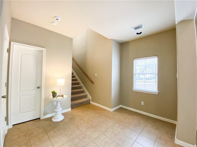 Building Photo - 11400 W Parmer Ln