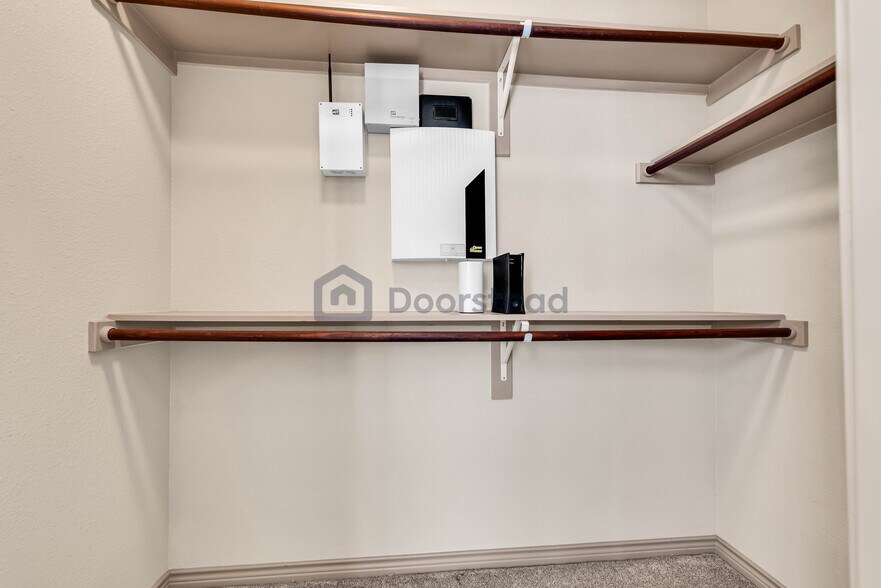 Building Photo - 1207 Beaconsfield Ln
