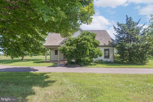 Building Photo - 6064 Saw Mill Rd