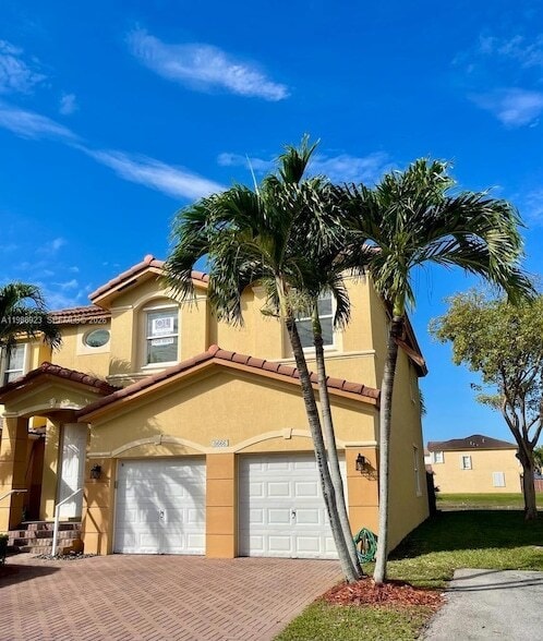 Building Photo - 8666 NW 109th Ct