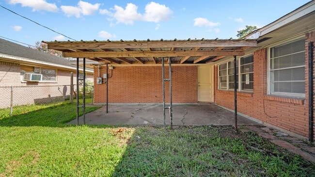 Building Photo - 7634 Wilmerdean St