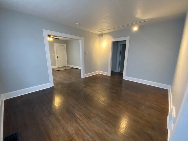 Building Photo - COLLEGE PRE-LEASING