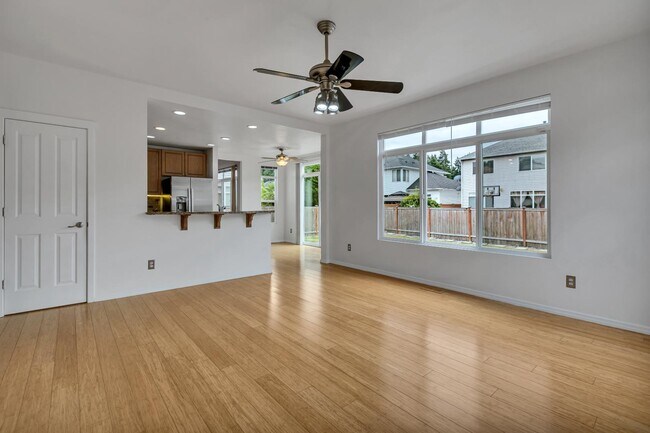 Building Photo - 6426 62nd St Ct W