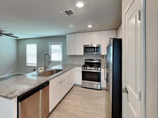 Building Photo - 5618 Basilica Pl