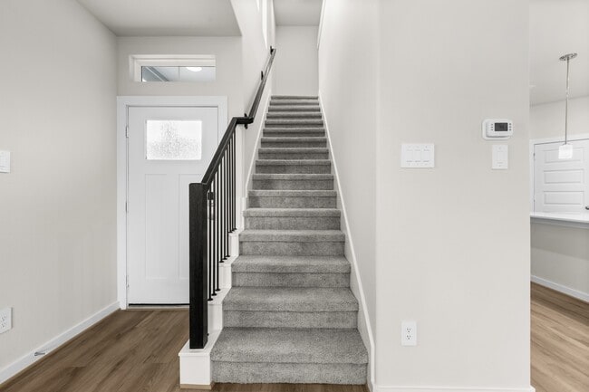 Building Photo - 2213 Bay Breeze Dr