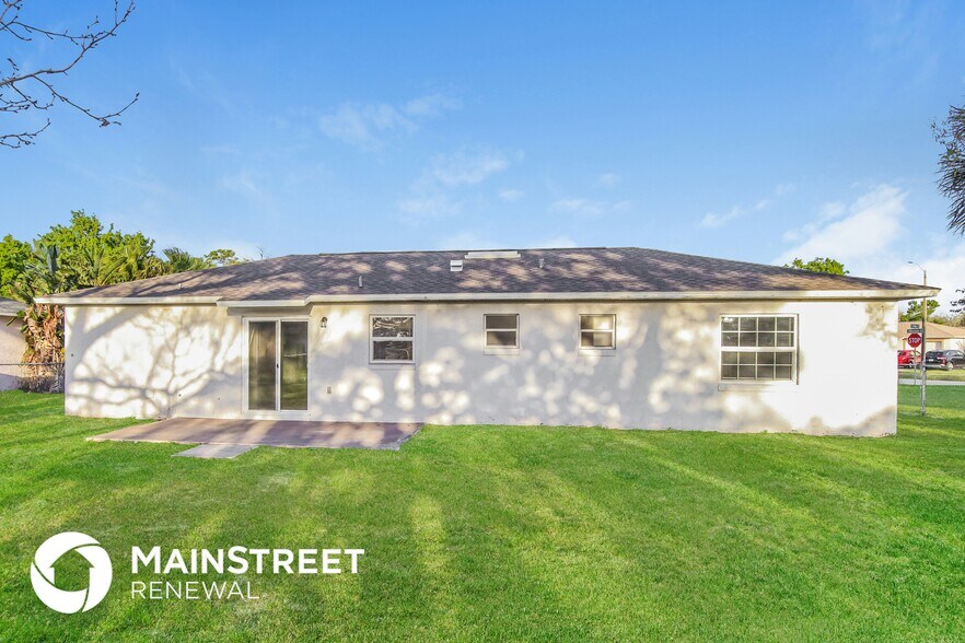 Building Photo - 2201 Pike Ct