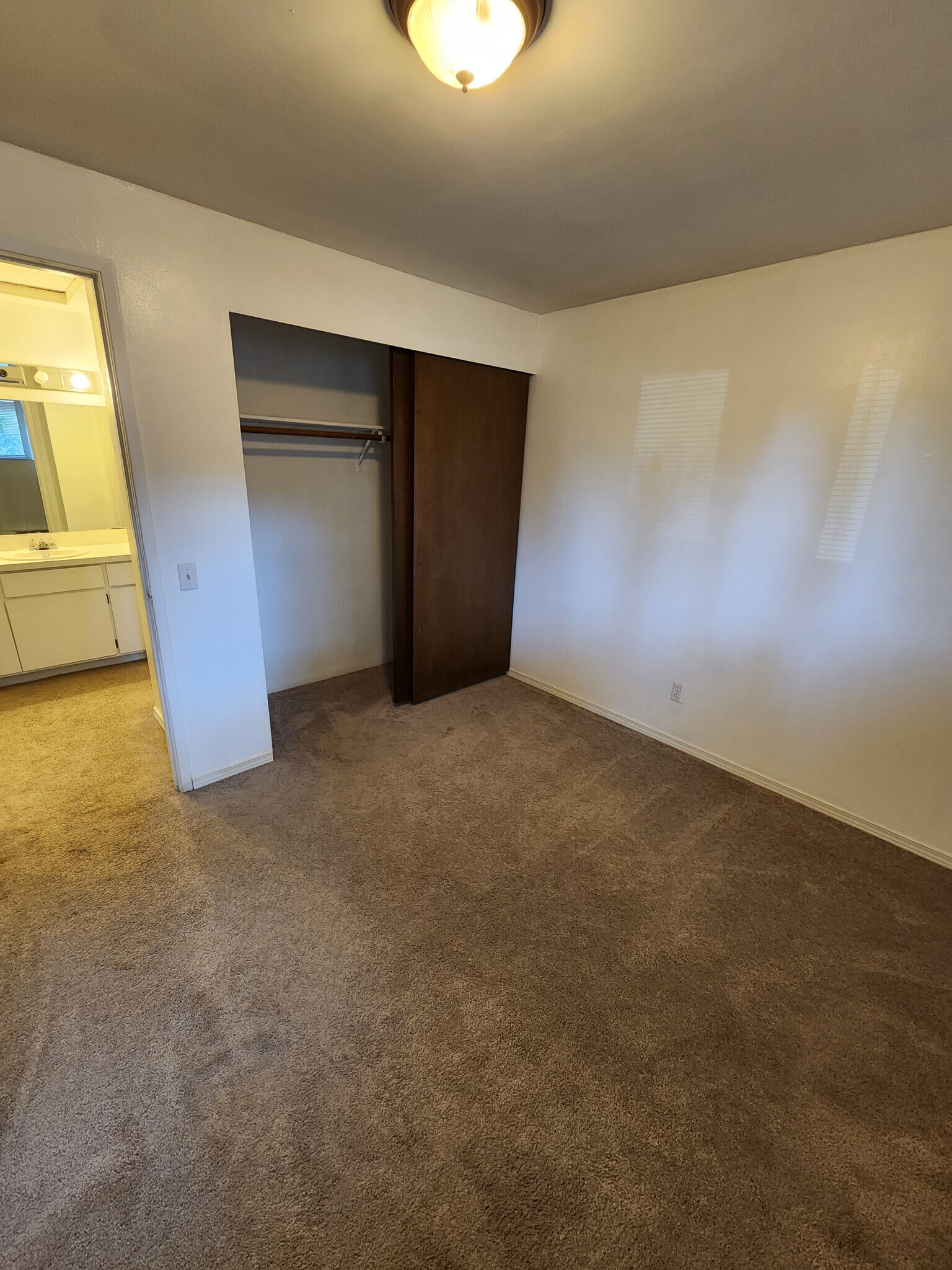 Building Photo - 7729 Timber Hill Dr