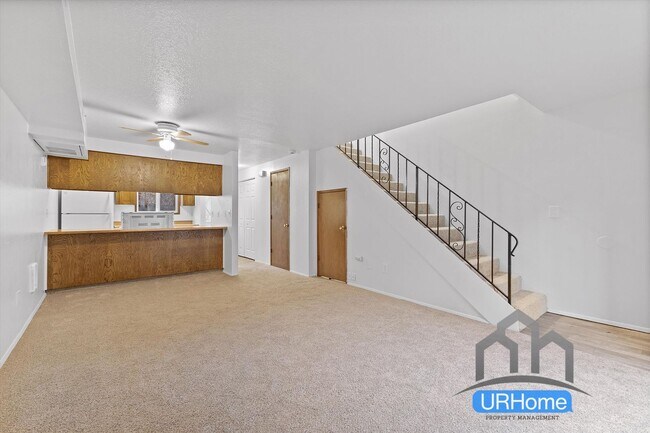 Building Photo - First Month FREE! Spacious 2BD/1.5BA Townhome in SE Portland - Move-In Ready