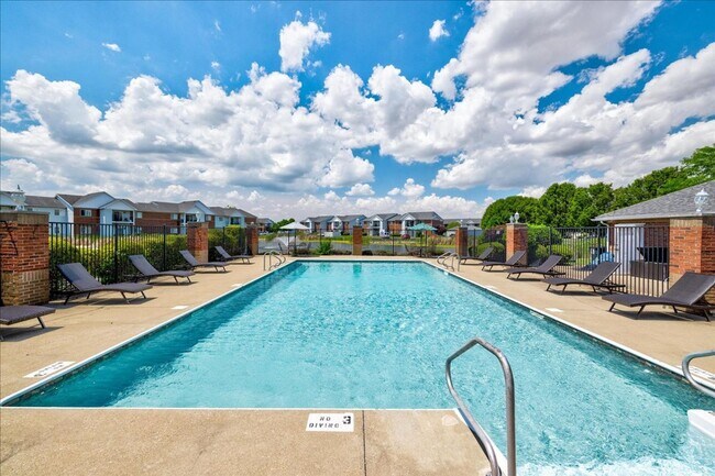Building Photo - **Swimming Pool*****1 Bed 1 Bath******Cross Pointe Business Park*****LAKE VIEW AVAILABLE